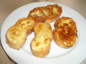 VERY  EASY  FRENCH  TOAST